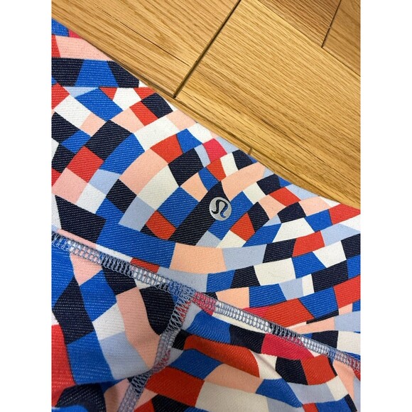 Lululemon‎ Women's Midrise Crop Legging Navy Blue Multicolor Size 6. Lot 2 - Picture 10 of 16